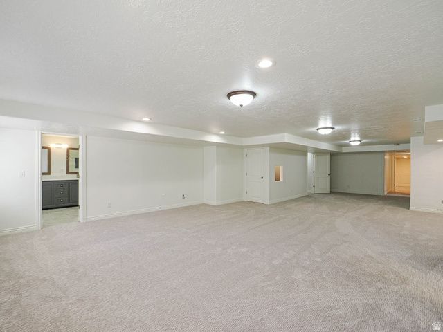 9502 N AZTEC DR, Cedar Hills, UT 84062