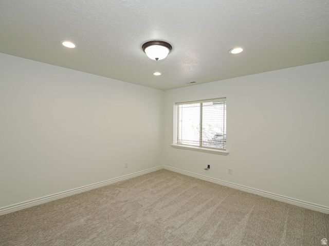 9502 N AZTEC DR, Cedar Hills, UT 84062
