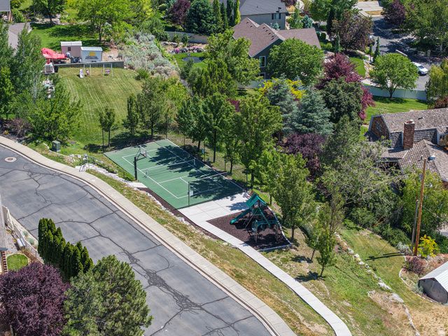 9502 N AZTEC DR, Cedar Hills, UT 84062