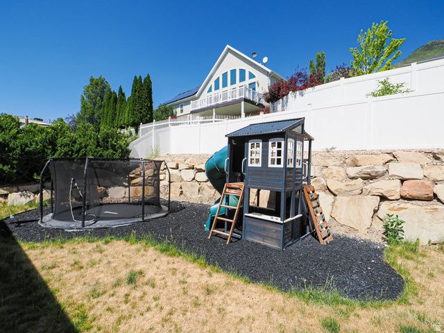 9502 N AZTEC DR, Cedar Hills, UT 84062