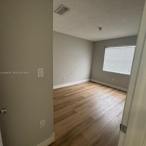 9752 SW 145th Pl 9752, Miami, FL 33186