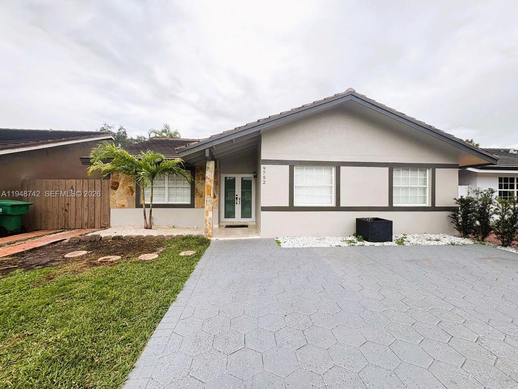 9752 SW 145th Pl 9752, Miami, FL 33186