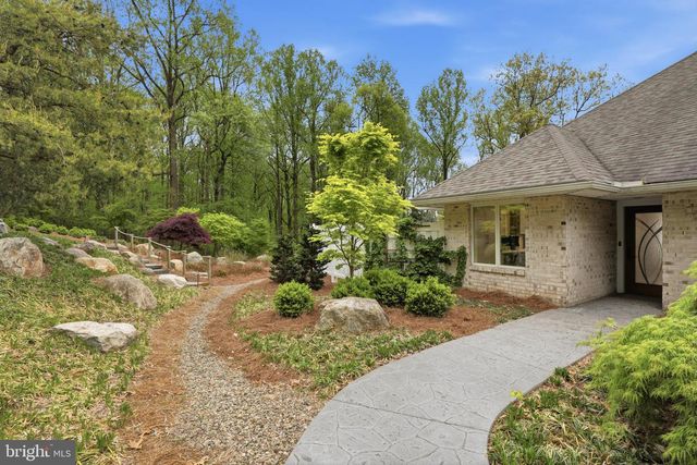 1403 DOUGLAS FIR DR, Lebanon, PA 17042