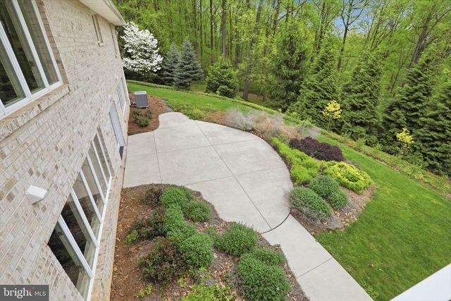 1403 DOUGLAS FIR DR, Lebanon, PA 17042