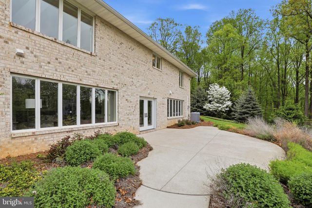 1403 DOUGLAS FIR DR, Lebanon, PA 17042