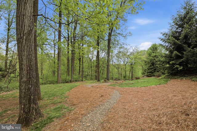 1403 DOUGLAS FIR DR, Lebanon, PA 17042