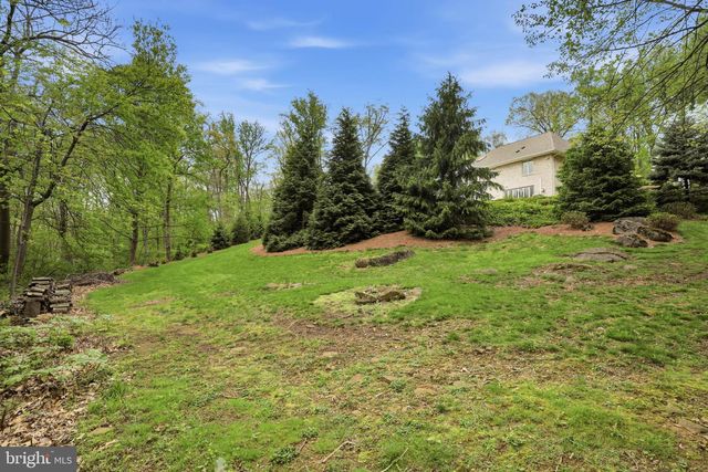 1403 DOUGLAS FIR DR, Lebanon, PA 17042