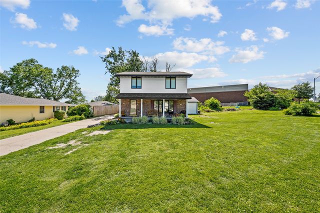 100 Linden Boulevard, Pleasant Hill, IA 50327