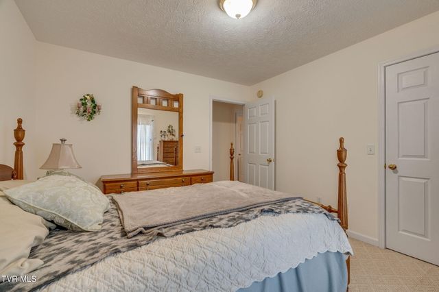 268 Stewart Hills Drive, Rogersville, TN 37857