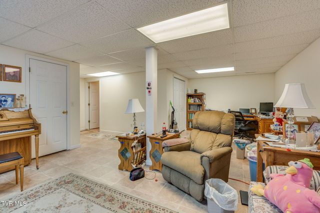 268 Stewart Hills Drive, Rogersville, TN 37857