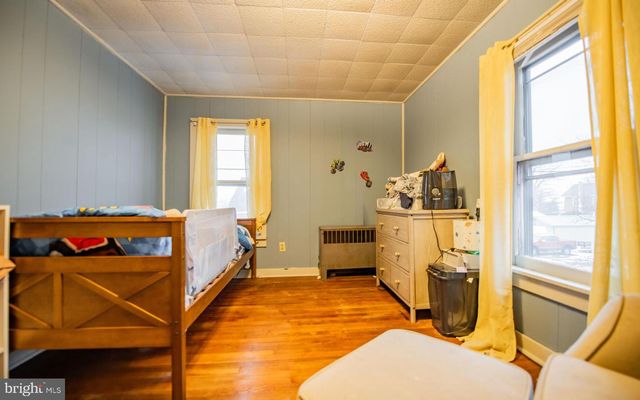 117 N CHESTNUT STREET, Mill Hall, PA 17751