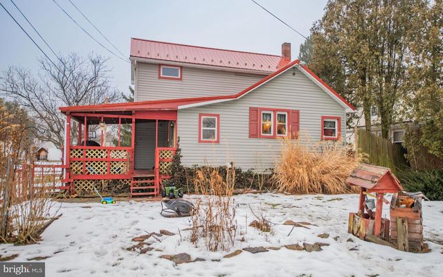 117 N CHESTNUT STREET, Mill Hall, PA 17751