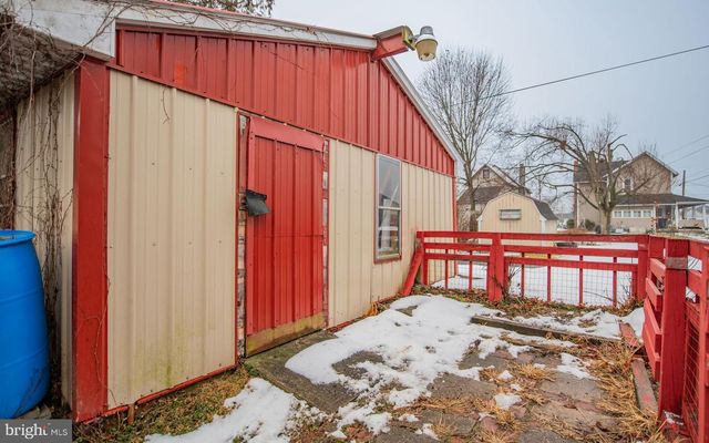 117 N CHESTNUT STREET, Mill Hall, PA 17751