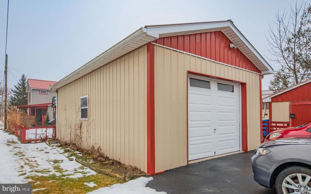 117 N CHESTNUT STREET, Mill Hall, PA 17751