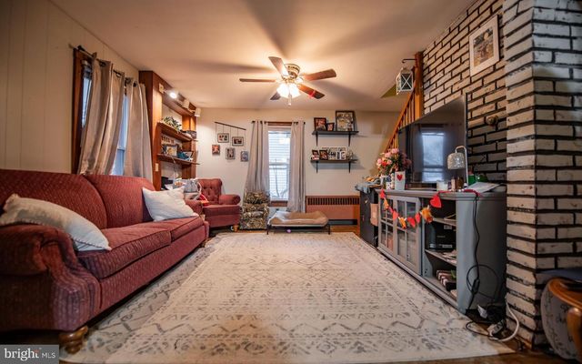 117 N CHESTNUT STREET, Mill Hall, PA 17751