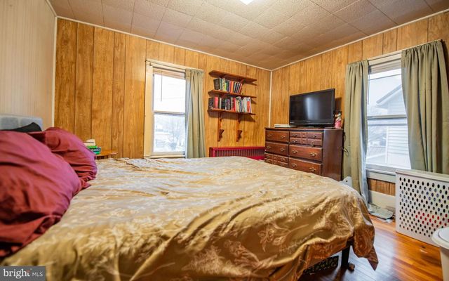 117 N CHESTNUT STREET, Mill Hall, PA 17751