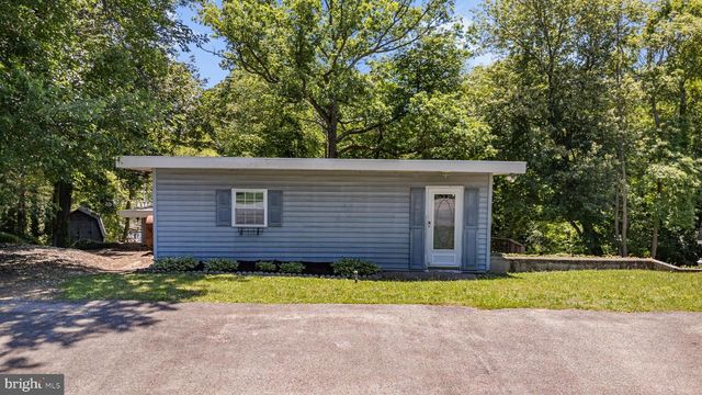 1262 ROCK HILL RD, Pasadena, MD 21122