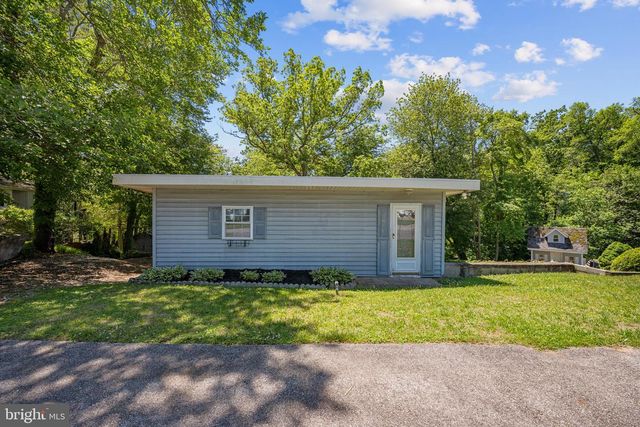 1262 ROCK HILL RD, Pasadena, MD 21122