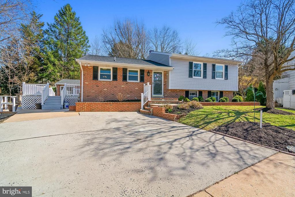 13 MORAY CT, Baltimore, MD 21236