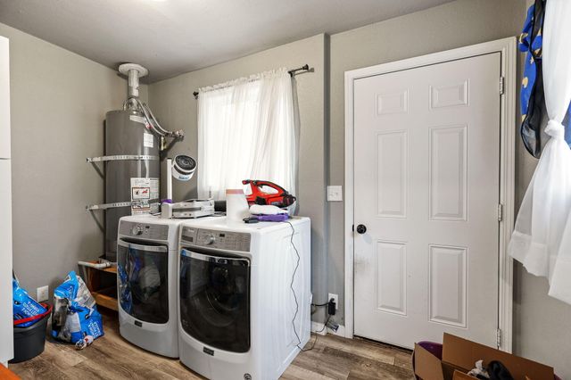 7696 Happy Valley Road, Anderson, CA 96007