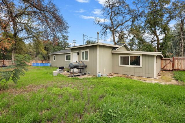 7696 Happy Valley Road, Anderson, CA 96007