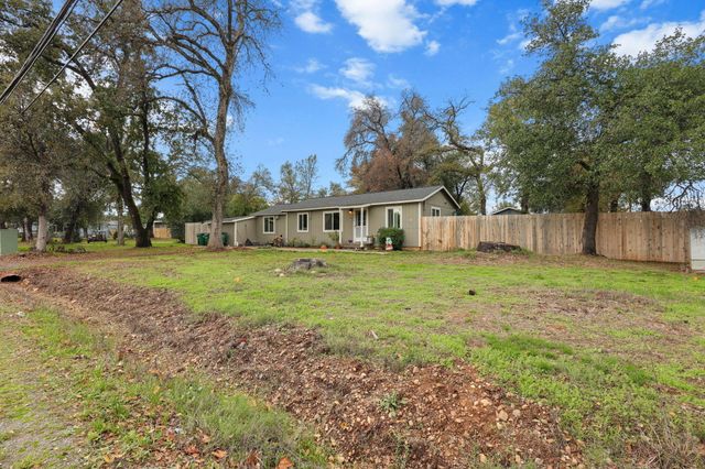 7696 Happy Valley Road, Anderson, CA 96007