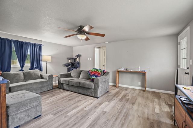 7696 Happy Valley Road, Anderson, CA 96007