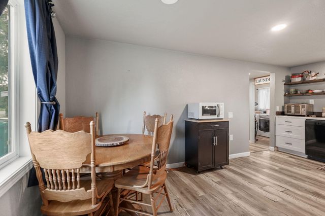 7696 Happy Valley Road, Anderson, CA 96007