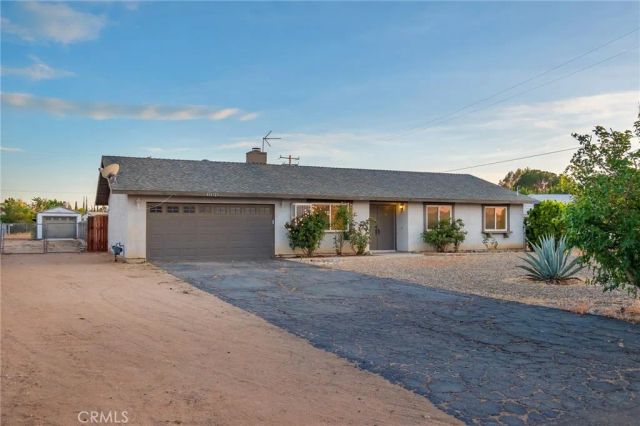 10966 Neola Road, Apple Valley, CA 92308