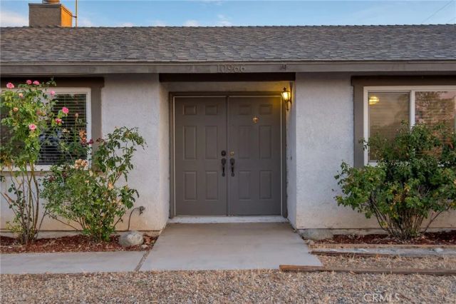10966 Neola Road, Apple Valley, CA 92308