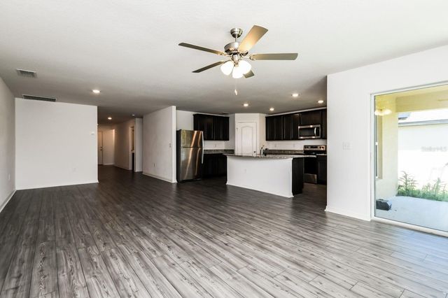 1635 SWAN LAKE CIRCLE, Dundee, FL 33838