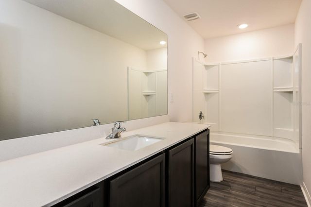 1635 SWAN LAKE CIRCLE, Dundee, FL 33838