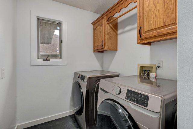 3455 W Beechwood Street, Springfield, MO 65807