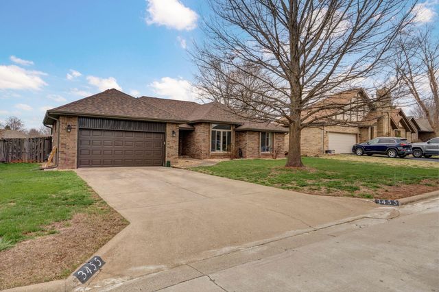 3455 W Beechwood Street, Springfield, MO 65807