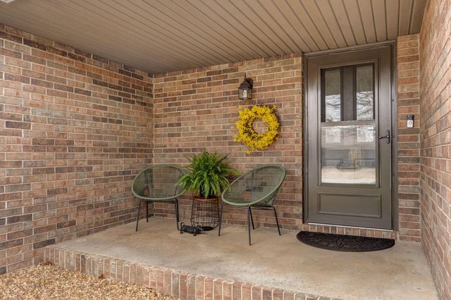 3455 W Beechwood Street, Springfield, MO 65807