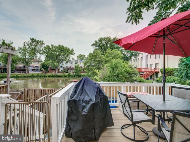 7112 LAKE COVE DR, Alexandria, VA 22315