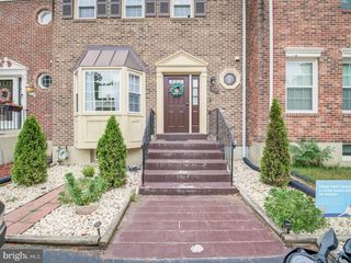 7112 LAKE COVE DR, Alexandria, VA 22315