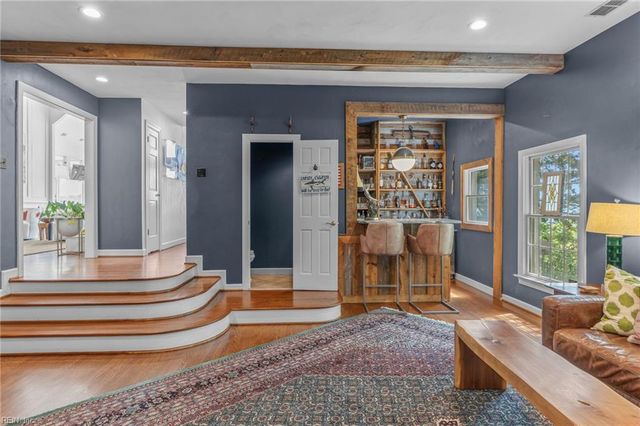 1706 South Woodside LN, Virginia Beach, VA 23454