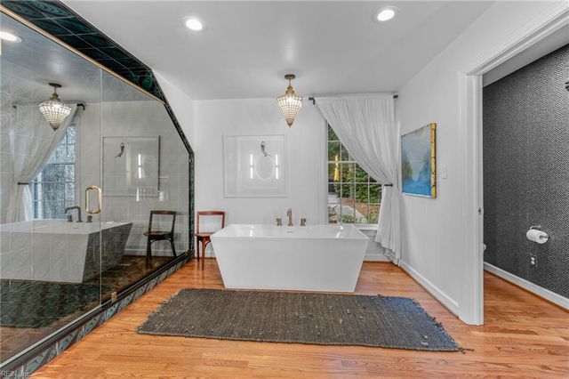 1706 South Woodside LN, Virginia Beach, VA 23454