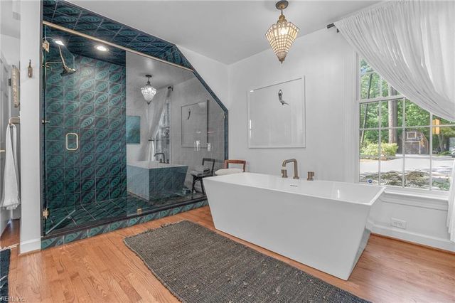 1706 South Woodside LN, Virginia Beach, VA 23454