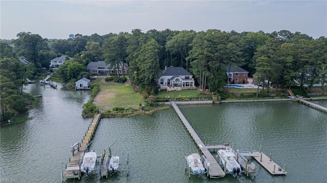 1706 South Woodside LN, Virginia Beach, VA 23454