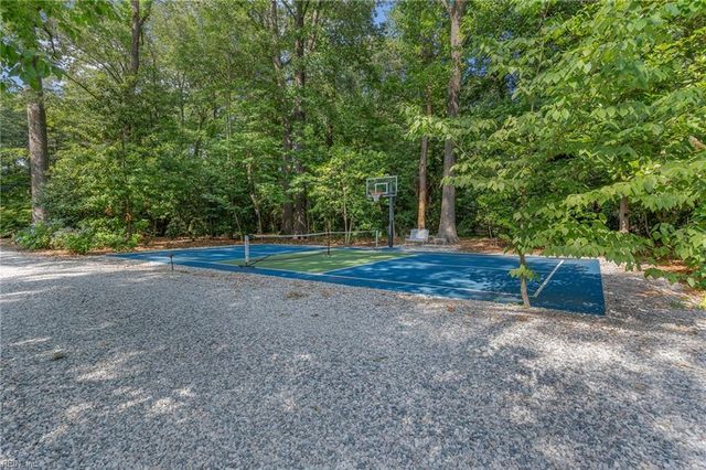 1706 South Woodside LN, Virginia Beach, VA 23454
