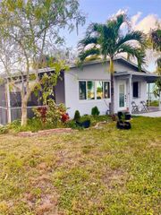1015 NW 24th Ave, Fort Lauderdale, FL 33311