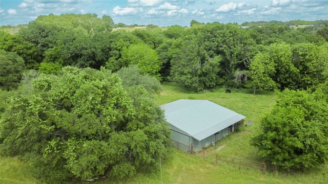 1846 N FM 51, Decatur, TX 76234