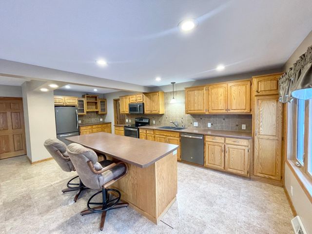 411 Vernon Avenue, Morgan, MN 56266