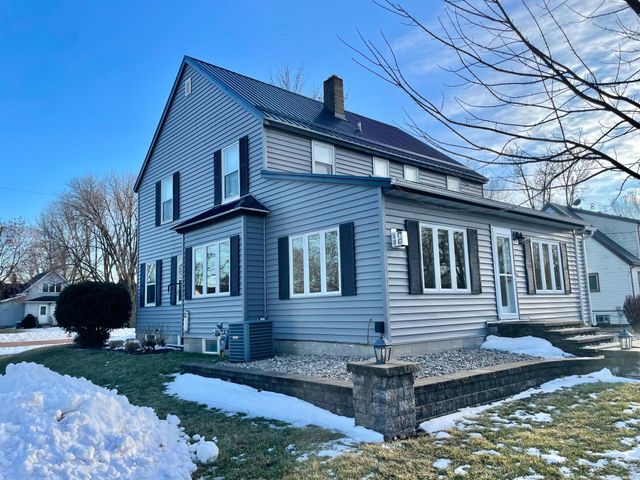 411 Vernon Avenue, Morgan, MN 56266