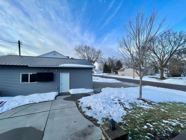 411 Vernon Avenue, Morgan, MN 56266