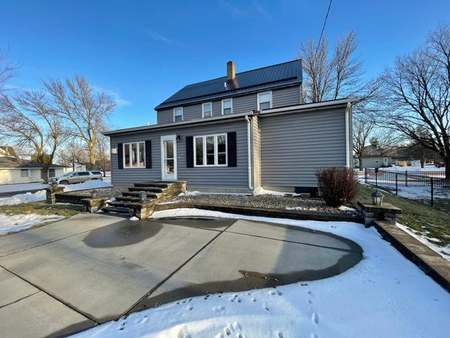 411 Vernon Avenue, Morgan, MN 56266