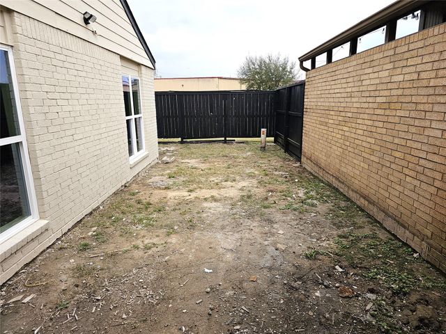 10846 Kirktown Drive, Houston, TX 77089