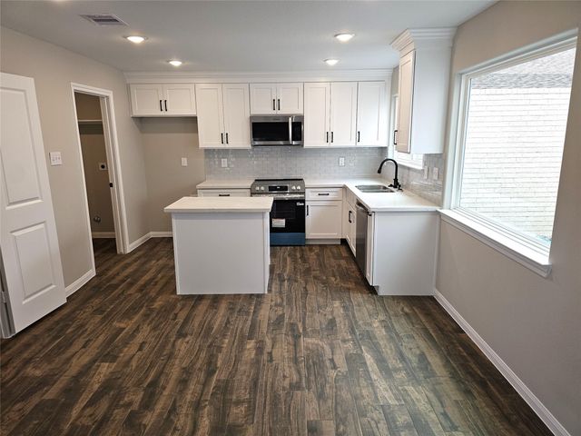 10846 Kirktown Drive, Houston, TX 77089